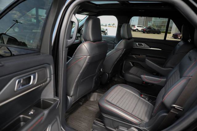 Certified 2025 Ford Explorer ST-Line w/ Premium Package image 31
