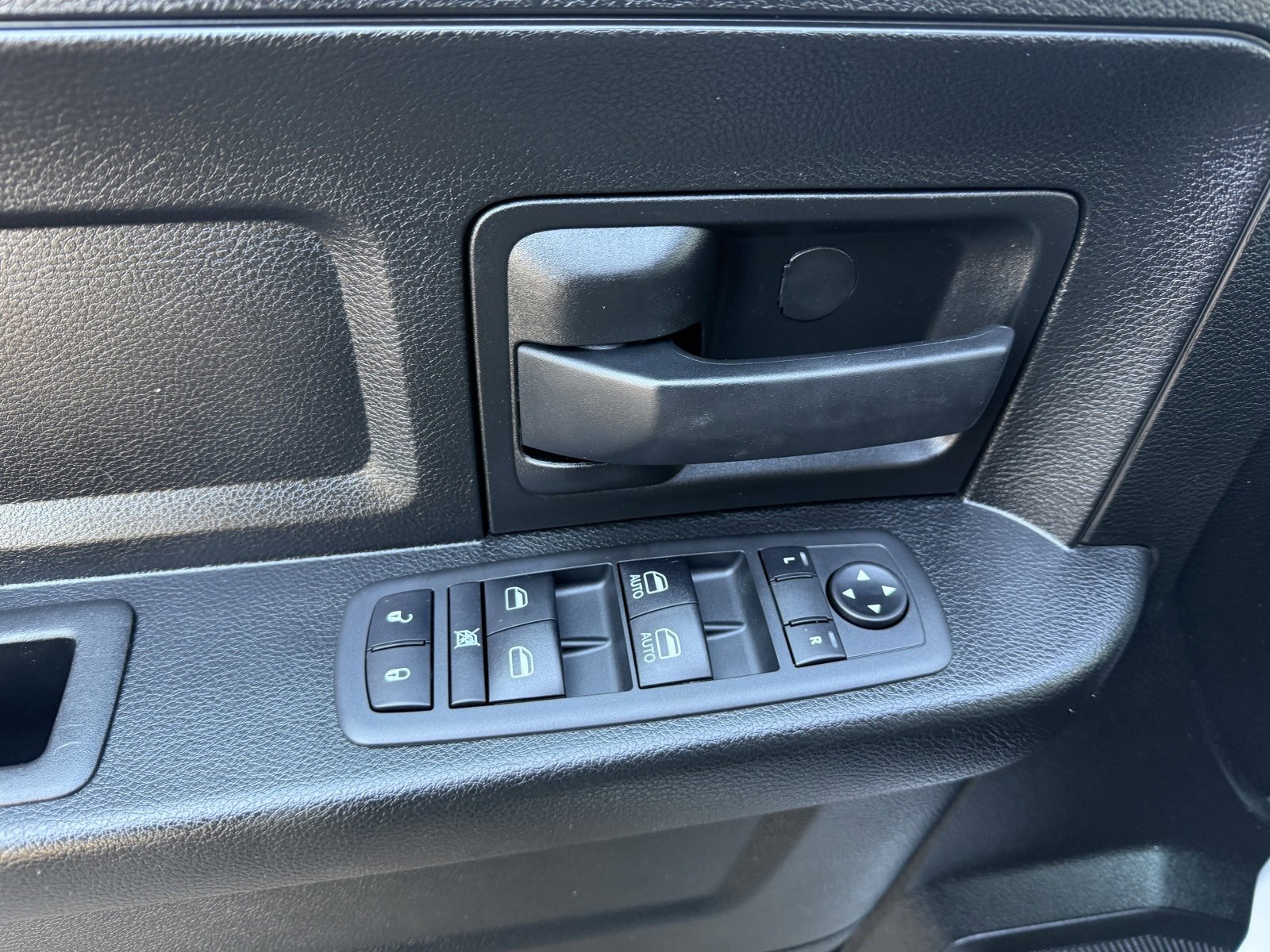 Used 2020 RAM 1500 Tradesman image 14