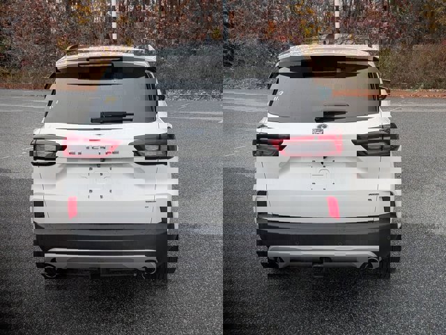 Certified 2024 Ford Escape SE w/ PHEV Premium Package image 4