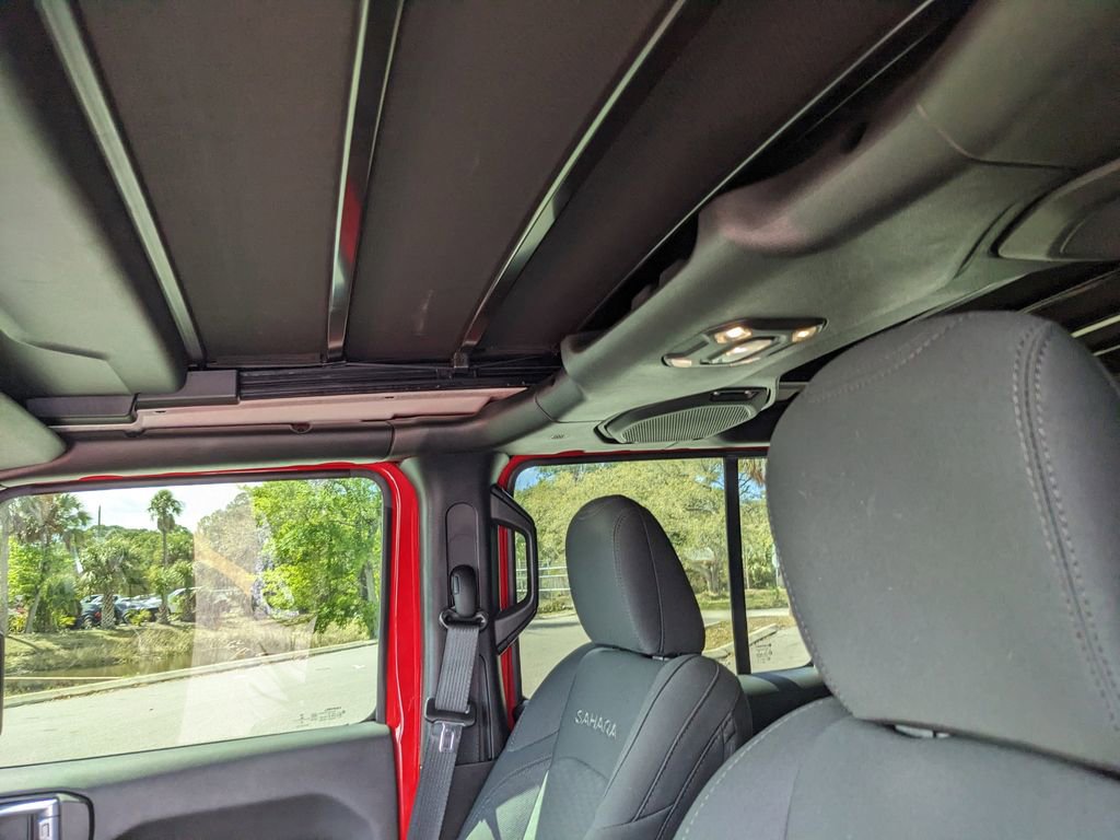 Used 2021 Jeep Wrangler Unlimited Sahara image 22