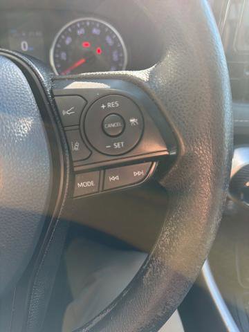 Used 2021 Toyota RAV4 XLE image 9