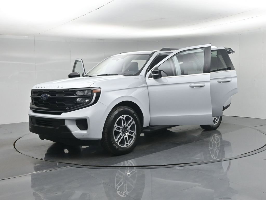 Certified 2025 Ford Expedition Active RWD image 35
