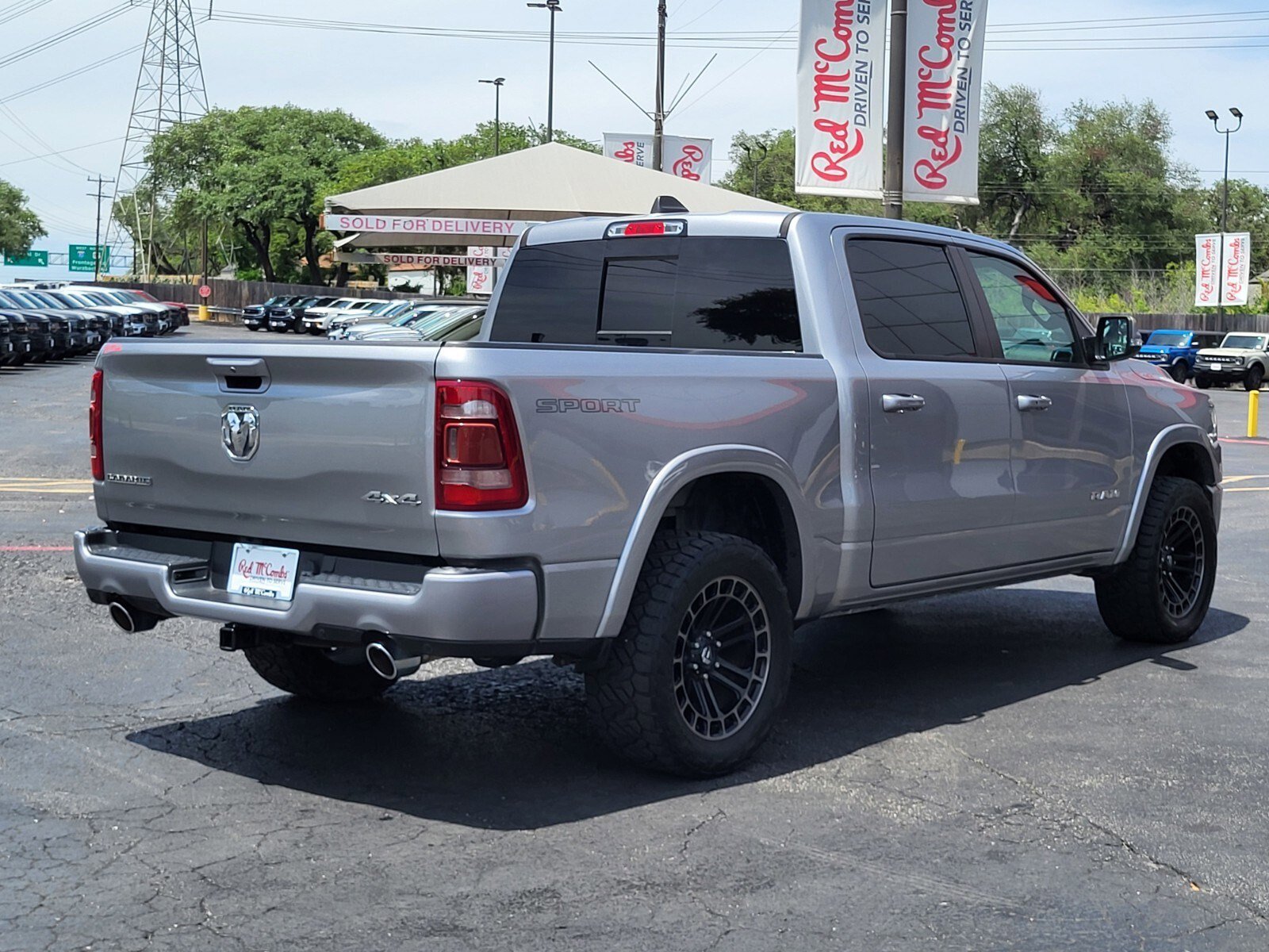 Used 2021 RAM 1500 Laramie AWD/4WD image 4