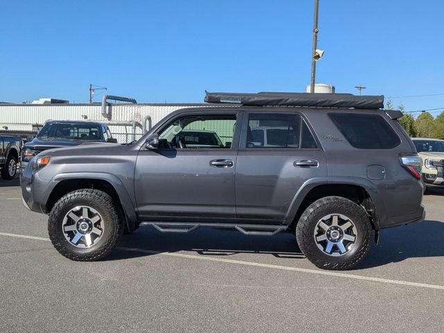 Used 2021 Toyota 4Runner TRD Off-Road Premium w/ Moonroof Package AWD/4WD image 2
