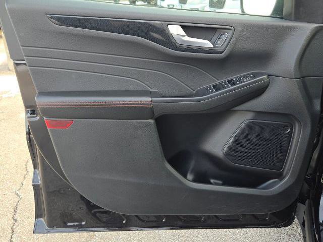 Certified 2025 Ford Escape ST-Line Select image 19