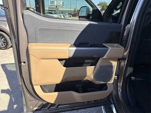 Certified 2023 Ford F250 Lariat w/ Chrome Package image 26