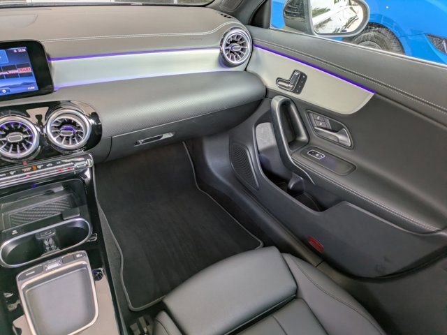 Used 2025 Mercedes-Benz CLA 250 4MATIC image 15