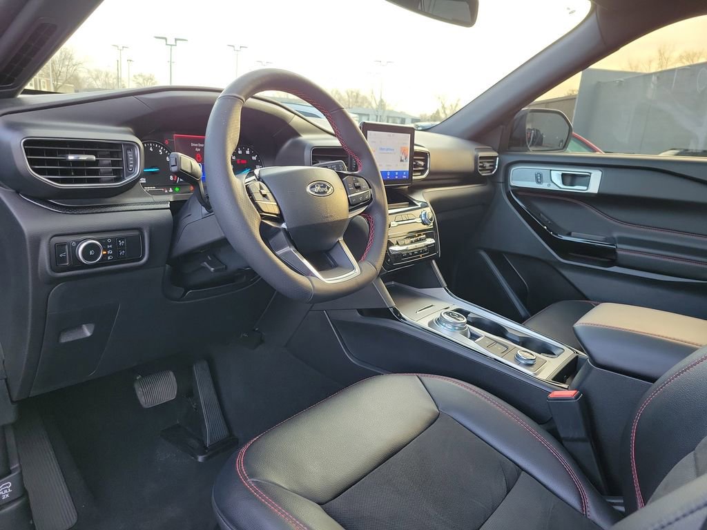 Certified 2023 Ford Explorer ST-Line w/ Class IV Trailer Tow Package image 20