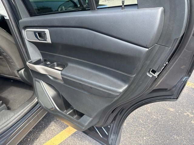 Certified 2024 Ford Explorer XLT AWD/4WD image 12