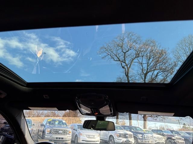 Used 2021 BMW 530i xDrive w/ Convenience Package image 15