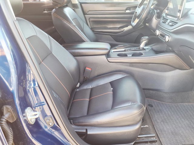 Used 2022 Nissan Altima 2.5 SR image 11