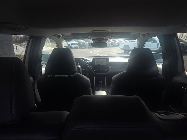 Used 2024 Toyota Corolla Cross XLE w/ Convenience Package image 17