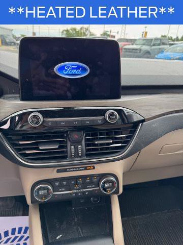Certified 2020 Ford Escape Titanium AWD/4WD image 4