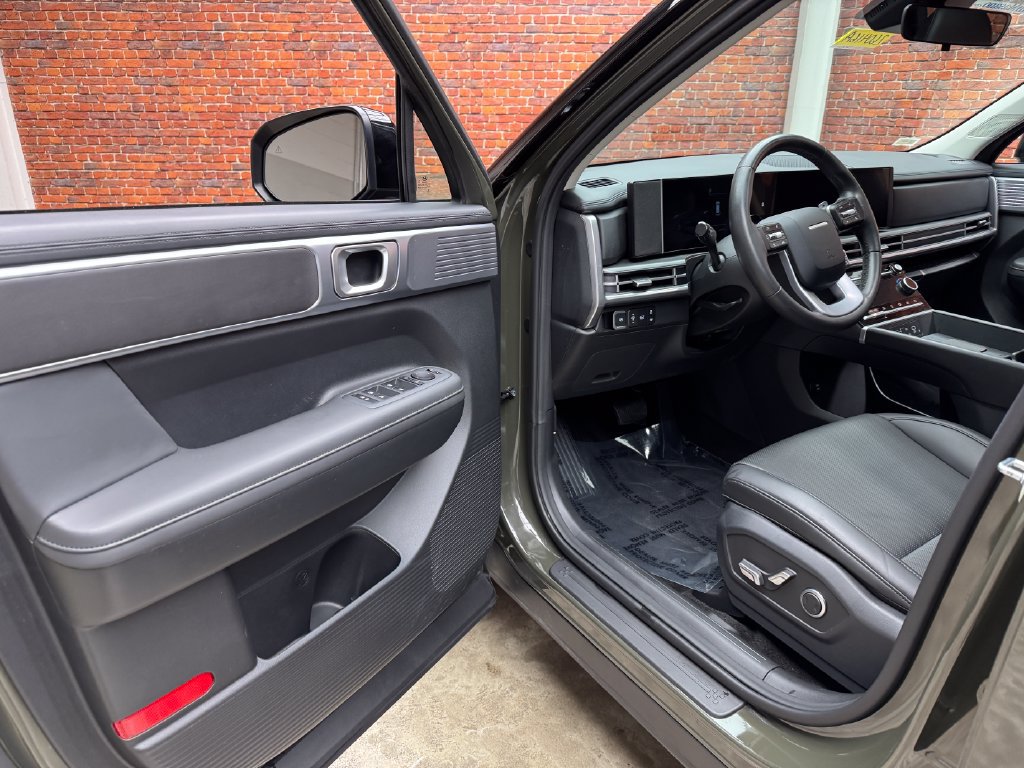 Used 2025 Hyundai Santa Fe XRT AWD/4WD image 10
