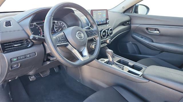 Used 2022 Nissan Sentra SV w/ Trunk Package image 9