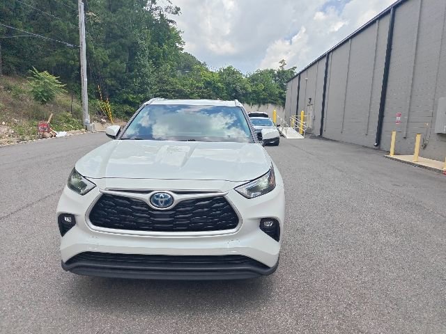 Used 2022 Toyota Highlander XLE FWD image 7