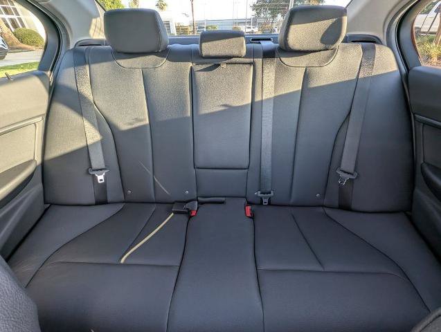 Used 2018 BMW 320i Sedan RWD image 26