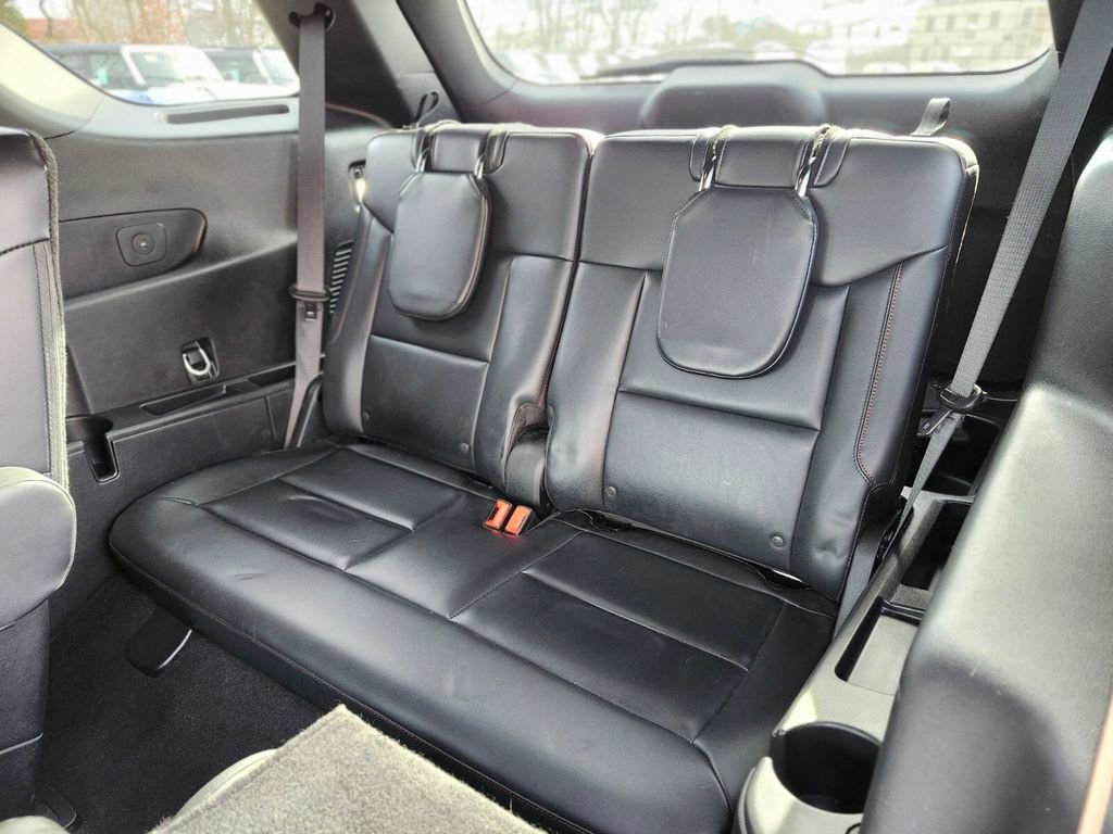 Certified 2025 Ford Explorer ST-Line image 18