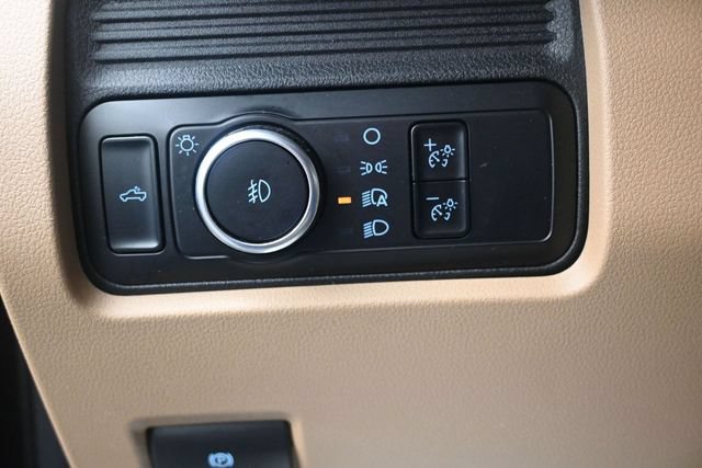 Certified 2025 Ford F250 XLT AWD/4WD image 8
