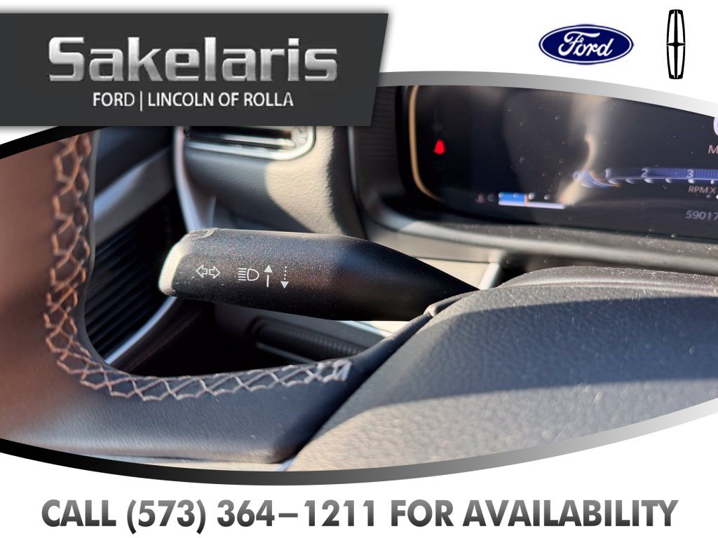 Used 2025 Jeep Wagoneer Series II w/ 8-Passenger Seating Package AWD/4WD image 18