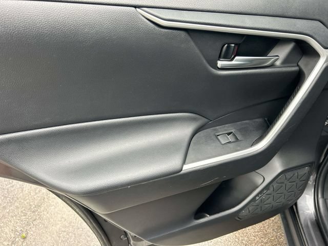Used 2024 Toyota RAV4 XLE AWD/4WD image 22