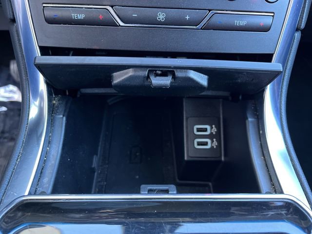 Certified 2019 Ford Edge Titanium w/ Equipment Group 301A image 33