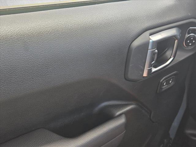 Used 2025 Jeep Gladiator Sport AWD/4WD image 10