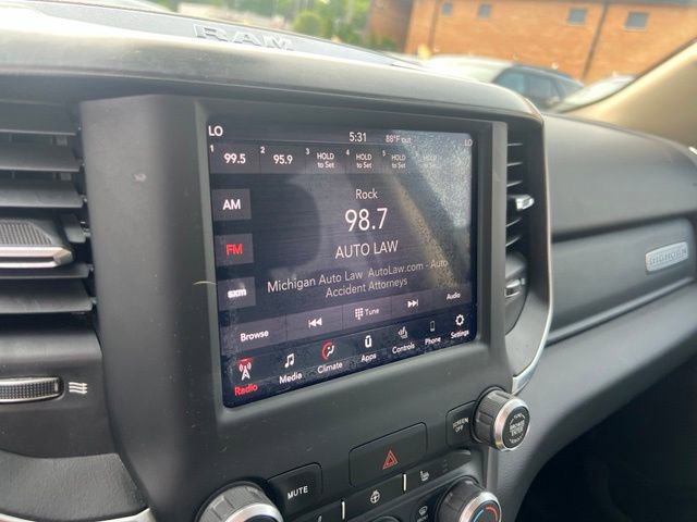 Used 2019 RAM 1500 Big Horn AWD/4WD image 12