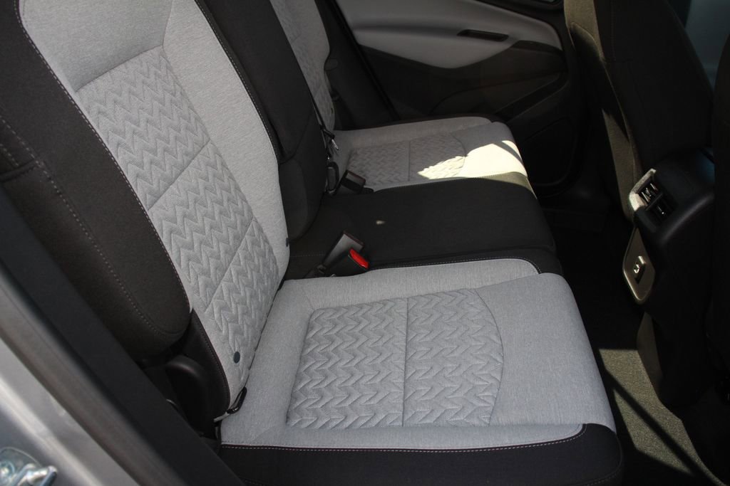 Used 2024 Chevrolet Equinox LS w/ LS Convenience Package FWD image 25