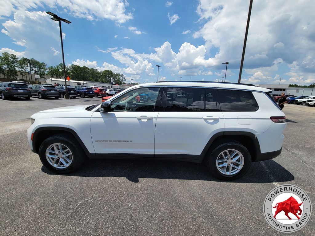 Used 2023 Jeep Grand Cherokee L Laredo AWD/4WD image 2