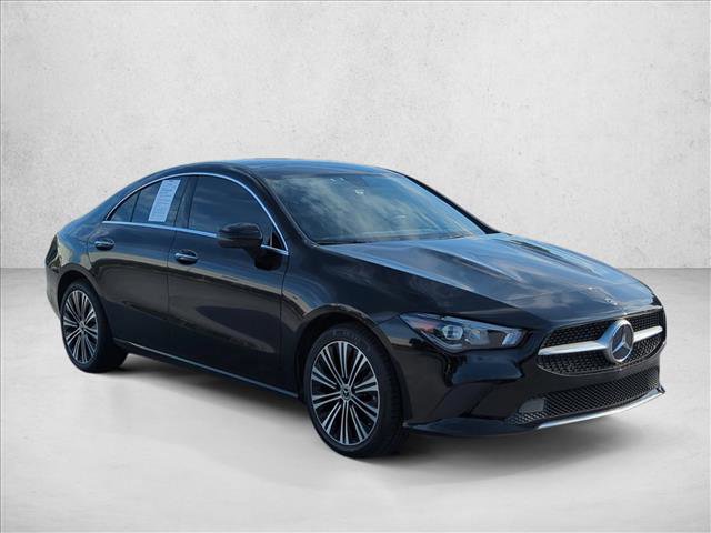 Used 2022 Mercedes-Benz CLA 250 4MATIC image 3