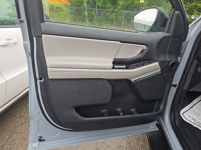 Certified 2025 Ford Expedition Active AWD/4WD image 12