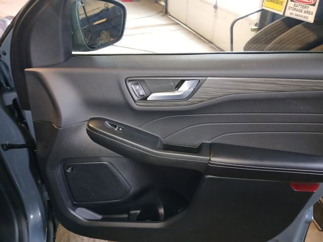 Certified 2023 Ford Escape Platinum w/ Premium Technology Package image 48