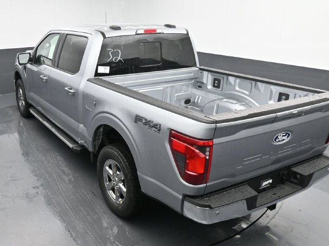Certified 2025 Ford F150 XLT w/ Equipment Group 302A MID AWD/4WD image 21