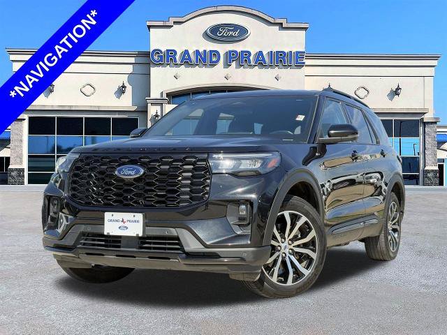 Certified 2025 Ford Explorer ST-Line AWD/4WD image 1