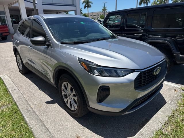 Certified 2024 Ford Escape Active w/ Tech Pack #1 AWD/4WD image 1