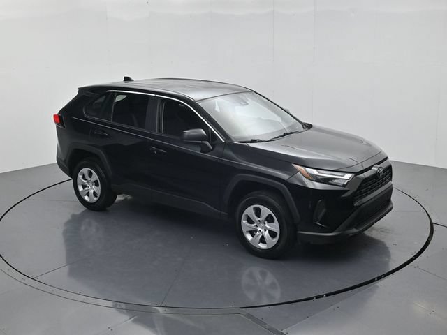 Used 2025 Toyota RAV4 LE FWD image 41