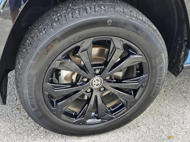 Used 2022 Toyota RAV4 XSE AWD/4WD image 22
