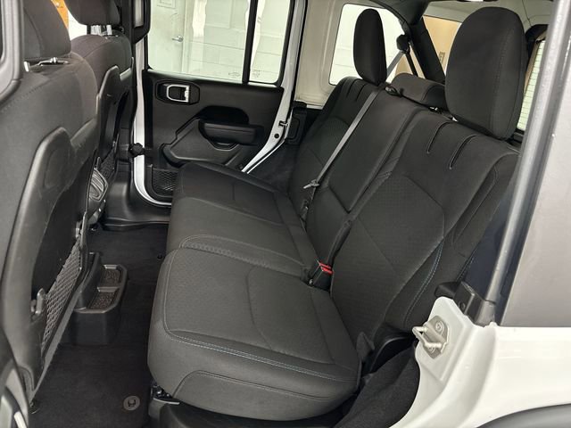 Used 2024 Jeep Wrangler Rubicon image 12