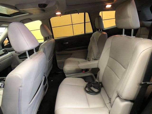 Used 2019 Honda Pilot Elite image 22