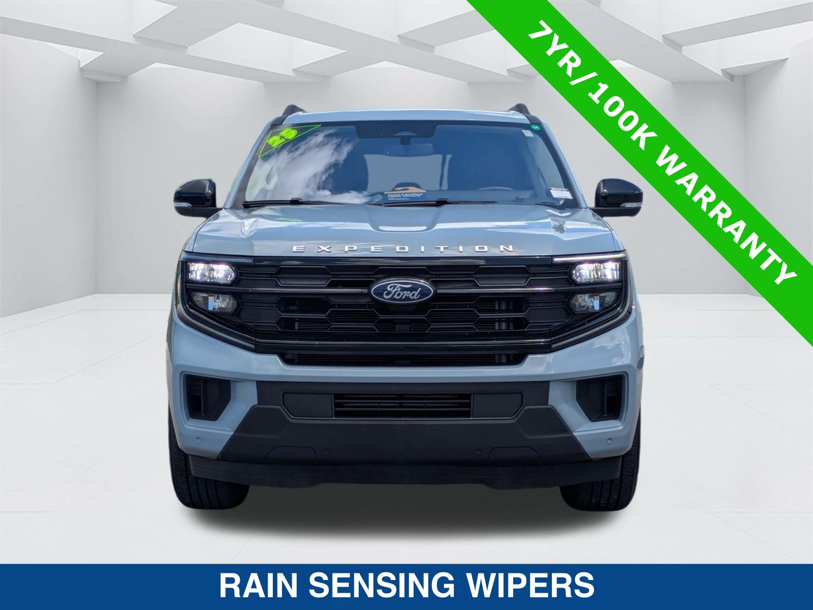 Certified 2025 Ford Expedition Active RWD image 9