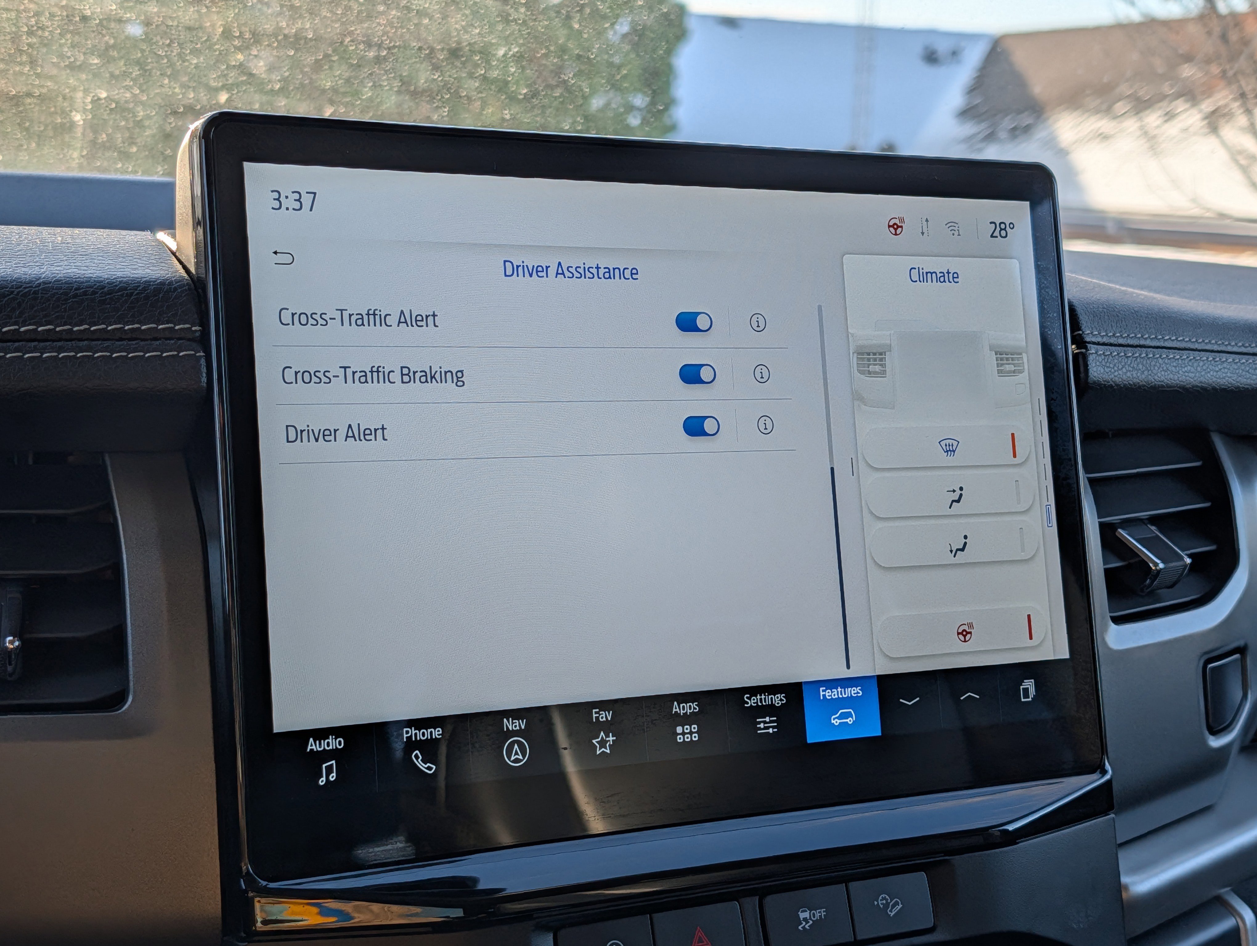 Certified 2024 Ford Expedition XLT image 24