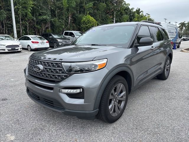 Certified 2021 Ford Explorer XLT w/ Equipment Group 202A image 5