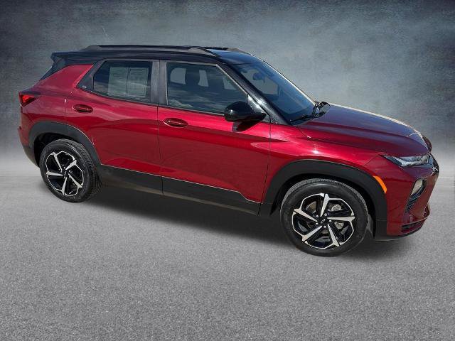 Used 2022 Chevrolet TrailBlazer RS w/ Sun and Liftgate Package FWD image 9