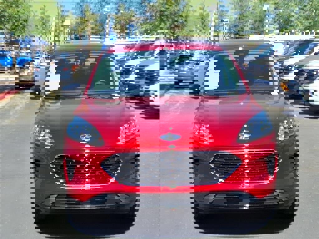 Certified 2022 Ford Escape SE w/ SE Sport Appearance Package image 8