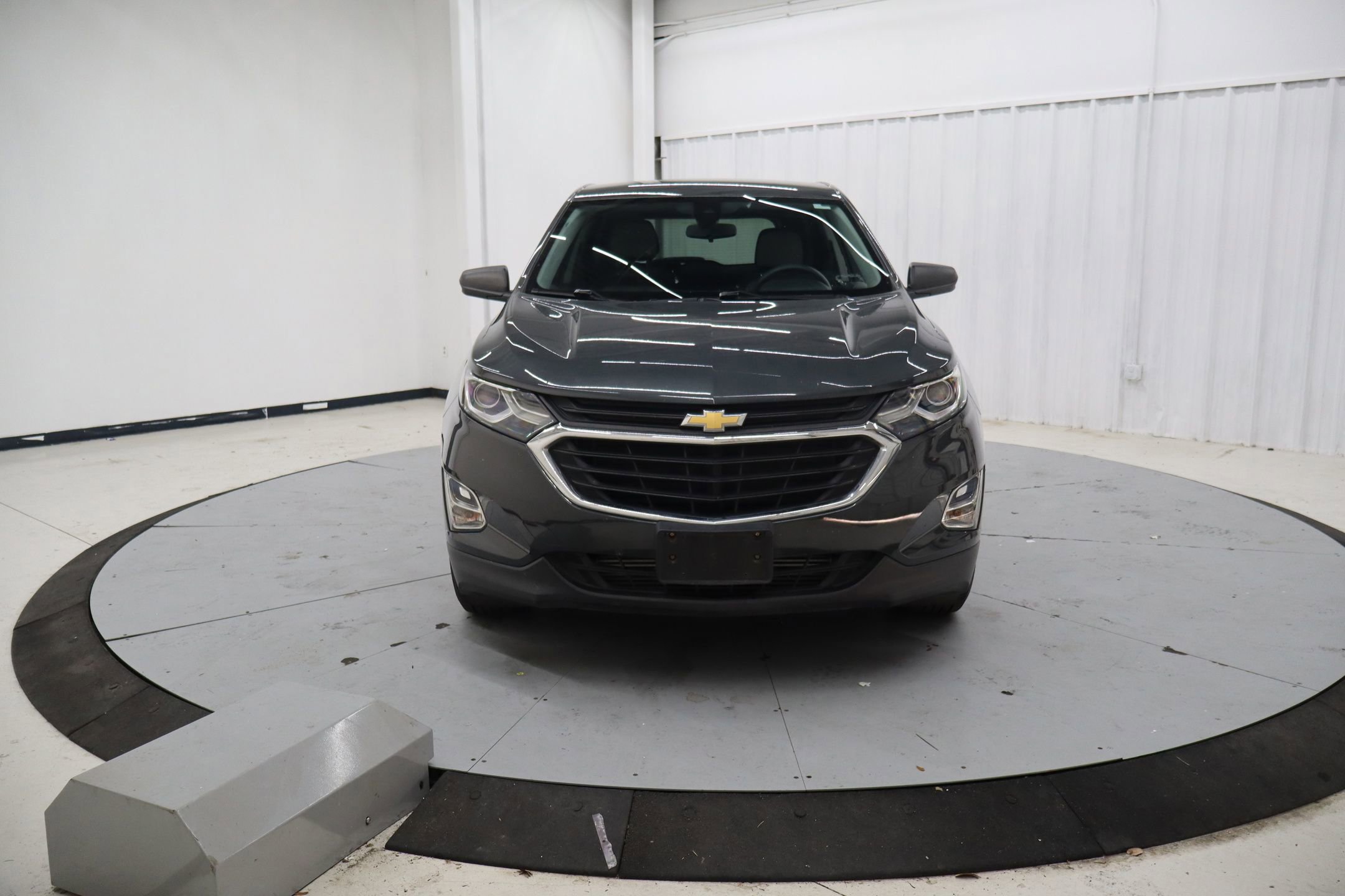 Used 2020 Chevrolet Equinox LS image 8