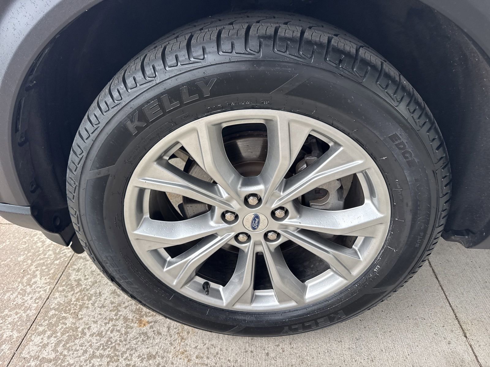 Certified 2023 Ford Explorer Limited w/ Limited Technology Package AWD/4WD image 19