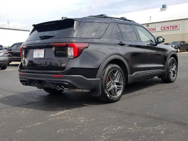 Certified 2025 Ford Explorer ST AWD/4WD image 5