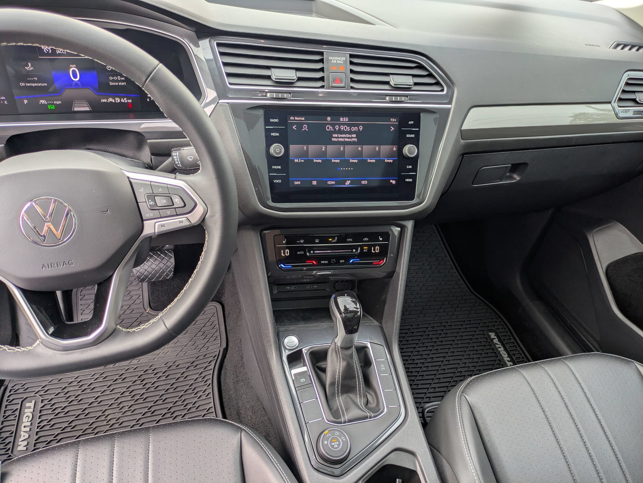 Used 2024 Volkswagen Tiguan SE w/ Panoramic Sunroof Package AWD/4WD image 22