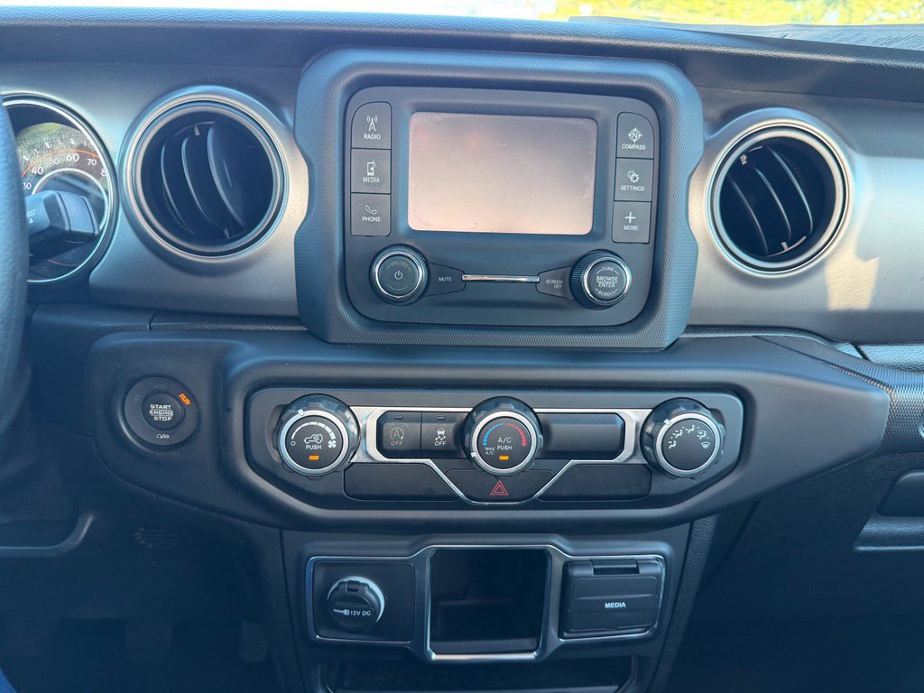 Used 2021 Jeep Wrangler Sport AWD/4WD image 14